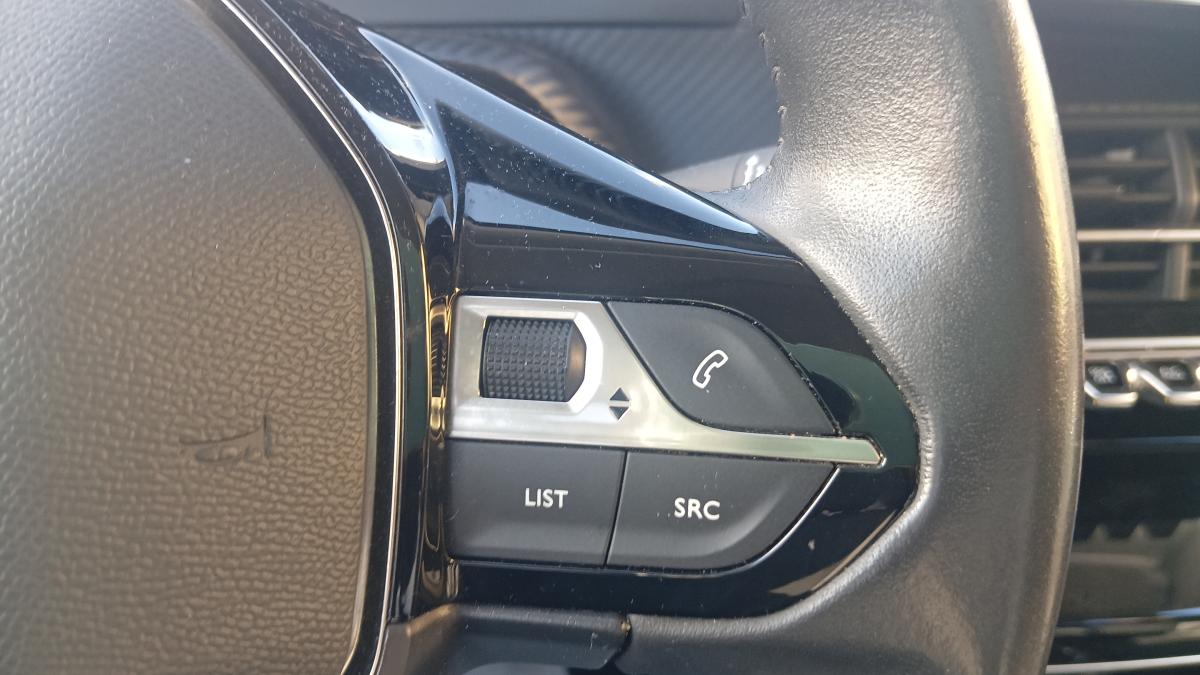 Peugeot 2008 1.5 BlueHDi 110 Allure 5 Porte